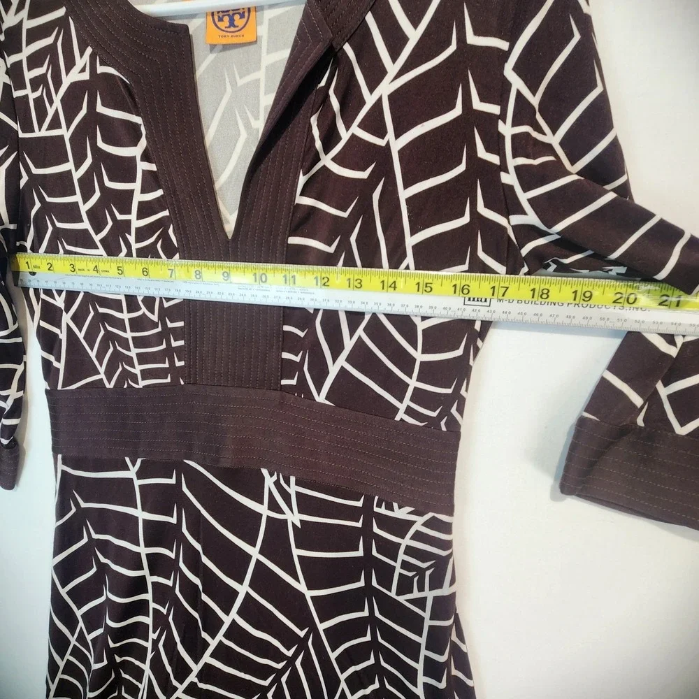 Tory Burch Women's Classy Elegant‎ 100% Silk Dress Brown/White Size M